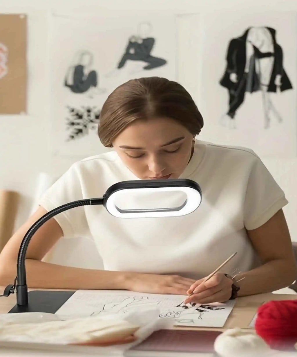 Loupe sur Pied Lumineuse