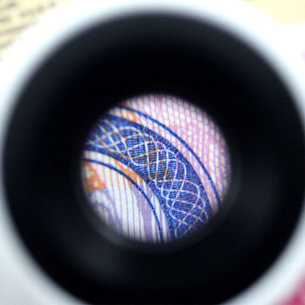 Loupe éclairante de poche